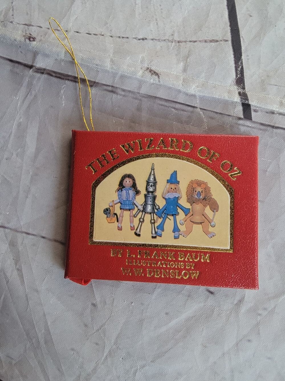 The WIZARD of OZ Real Mini BOOK Christmas ORNAMENT Kurt Adler L. Frank Baum 1984